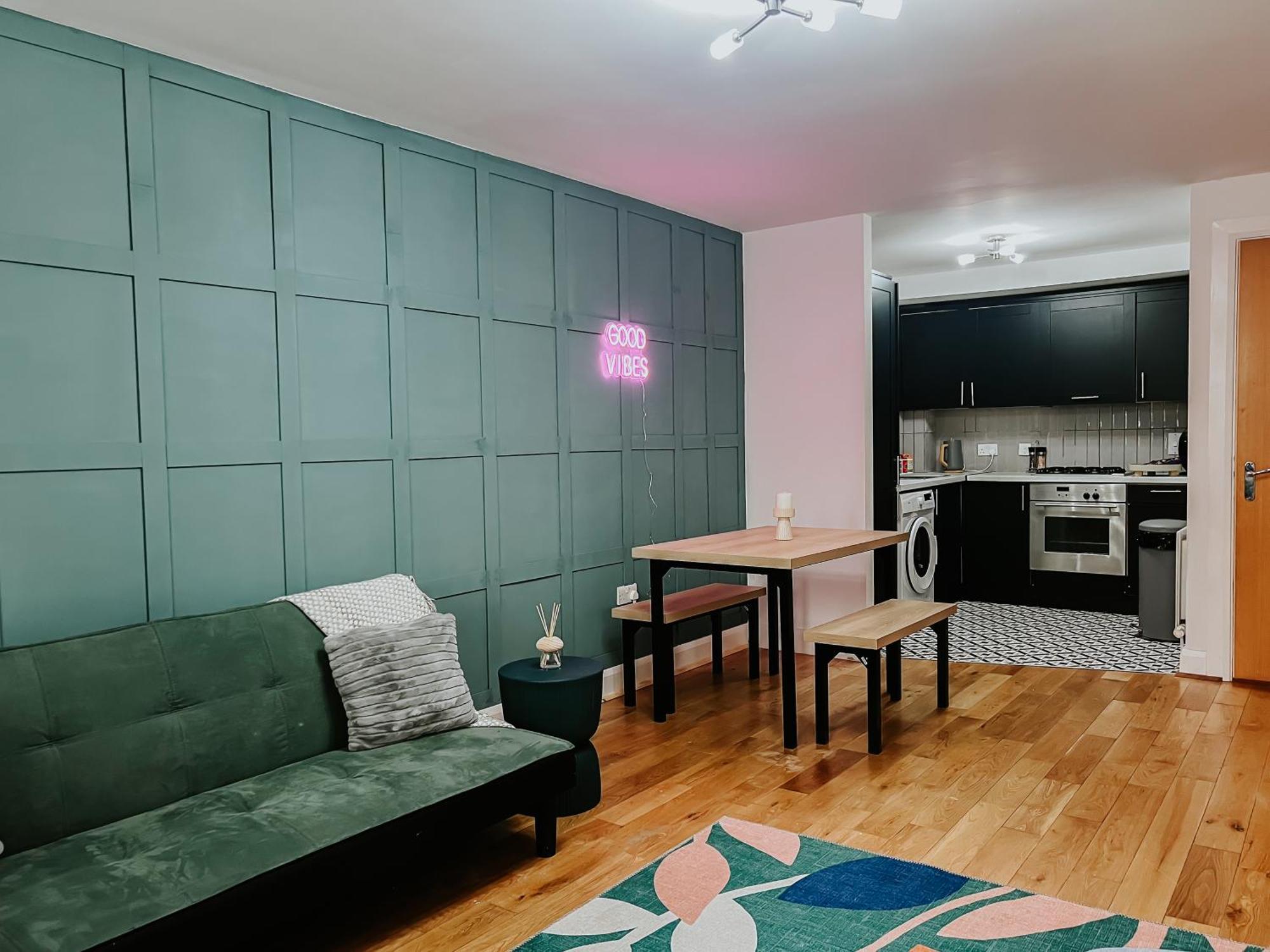 Whitehall Square Apartments- Queen'S Quarters Belfast Extérieur photo